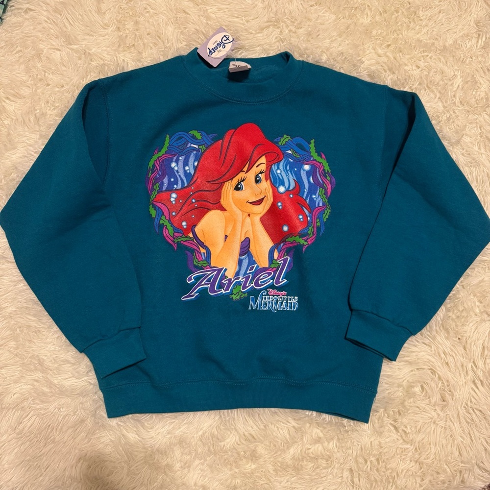 Vintage‎ The Disney Store The Little Mermaid Ariel Sweatshirt